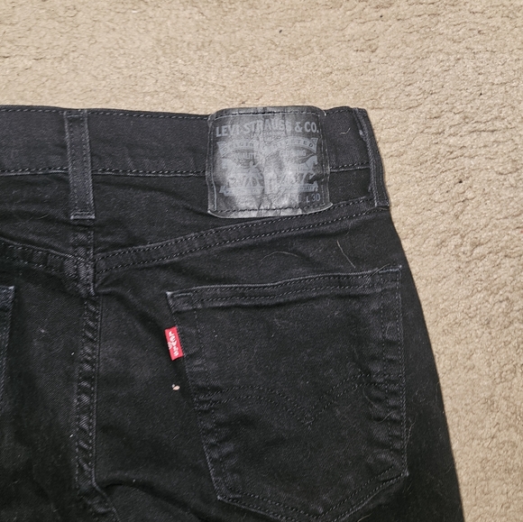 Levis Jeans - Picture 3 of 4